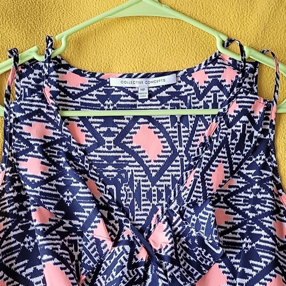 Spring and Summer dress - Picture 3 of 3